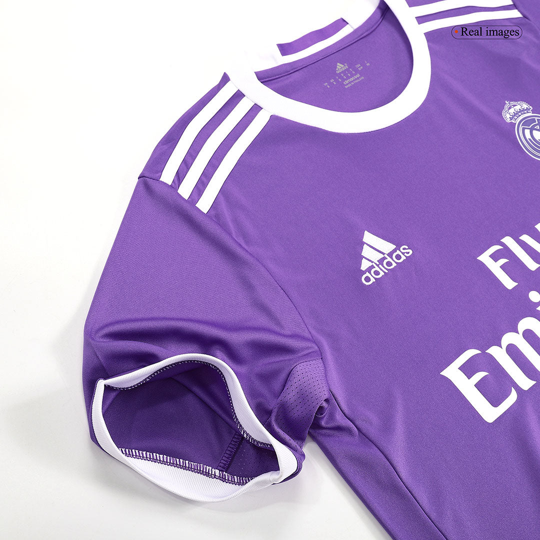 RONALDO #7 Real Madrid Retro Jersey Away Soccer Shirt 2016/17 - Image 4