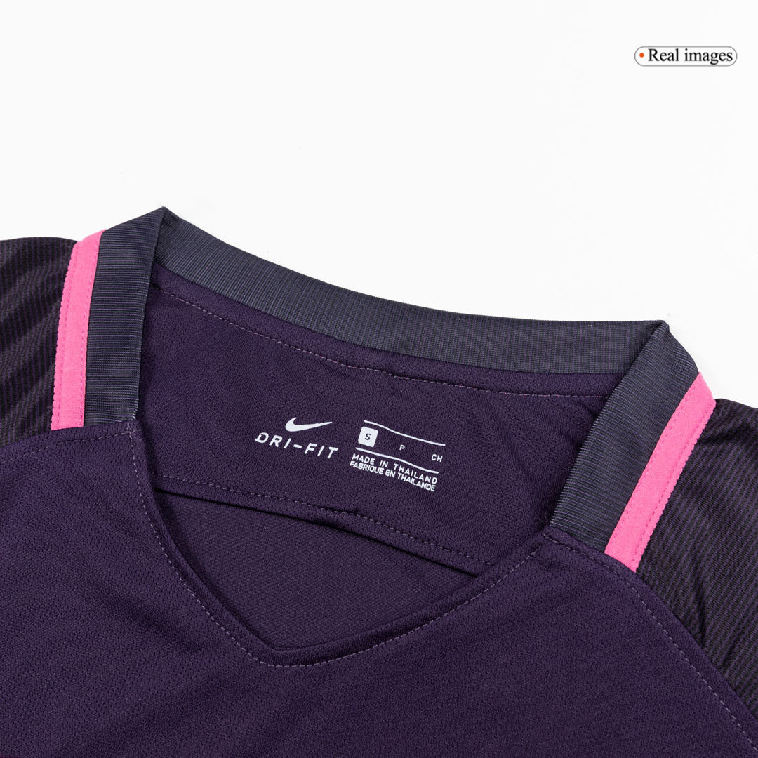 Retro Soccer Jersey Barcelona Away 2016/17 - Image 9